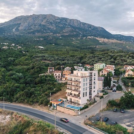 Lux Hotel M Dobra Voda Exterior foto